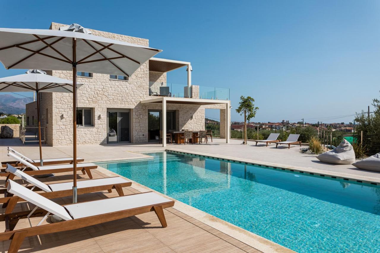 Manitennisvillas 別墅 Stoúpa